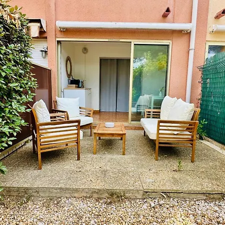 Cosy Avec Jardinet, Piscine Et Tennis Six-Fours-les-Plages